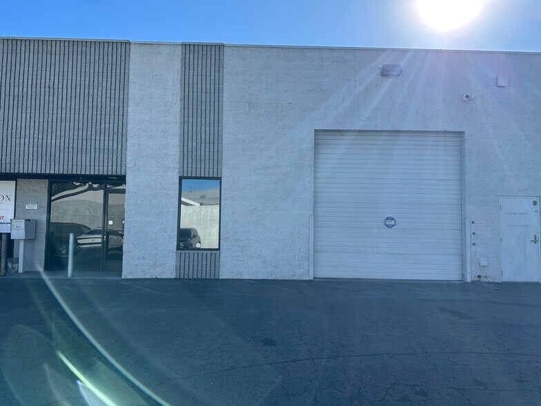 More Photos Of 8000 Wheatland Ave, Sun Valley Manufacturing For Lease