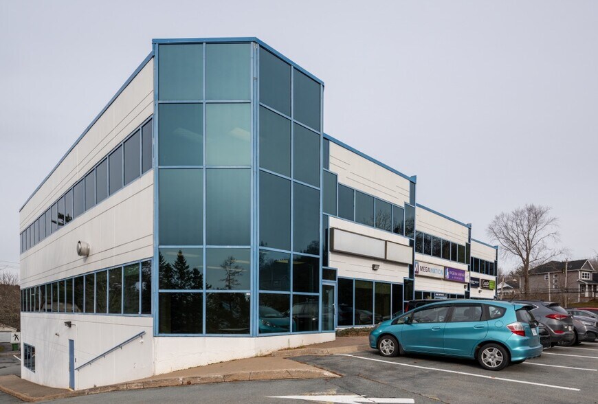 More Photos Of 15 Dartmouth Rd, Bedford Office For Lease