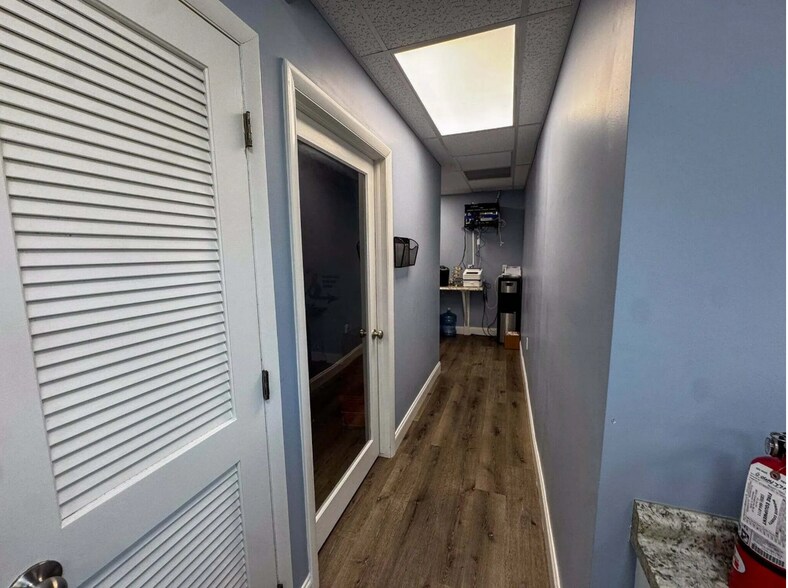 More Photos Of 5300 US Highway 1, Key West General Retail For Lease