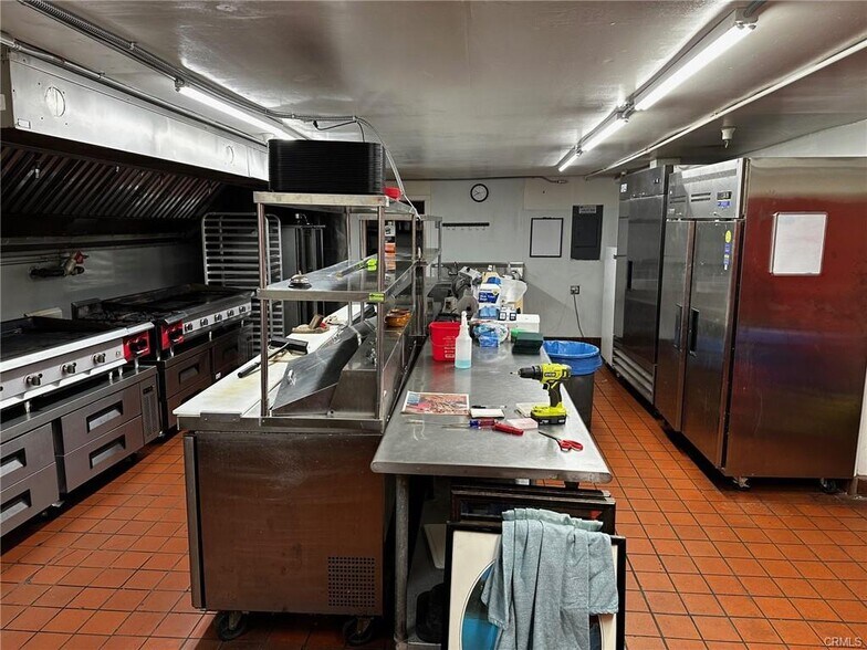 More Photos Of 243 W 2nd St, Chico General Retail For Sale