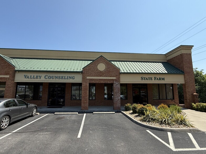 Primary Photo Of 600 E Main St, Radford Office For Lease