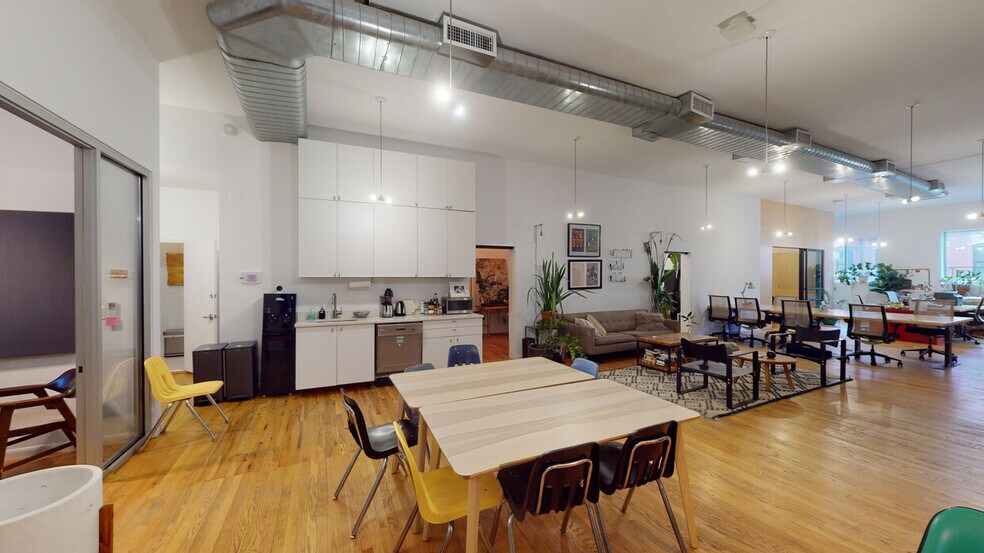 More Photos Of 122-124 Rivington St, New York Storefront Retail Office For Lease