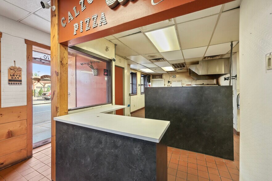 More Photos Of 105 1st St W, Milaca Multifamily For Sale