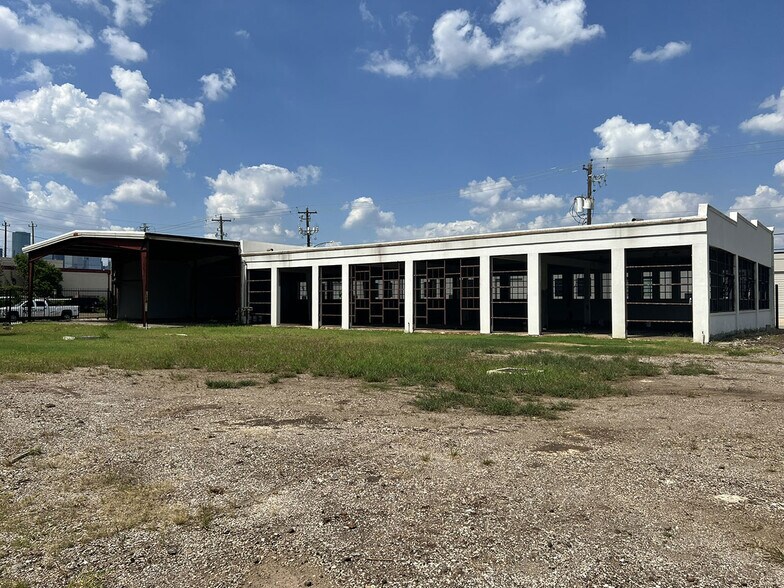 More Photos Of 3608 Polk St, Houston Restaurant For Sale