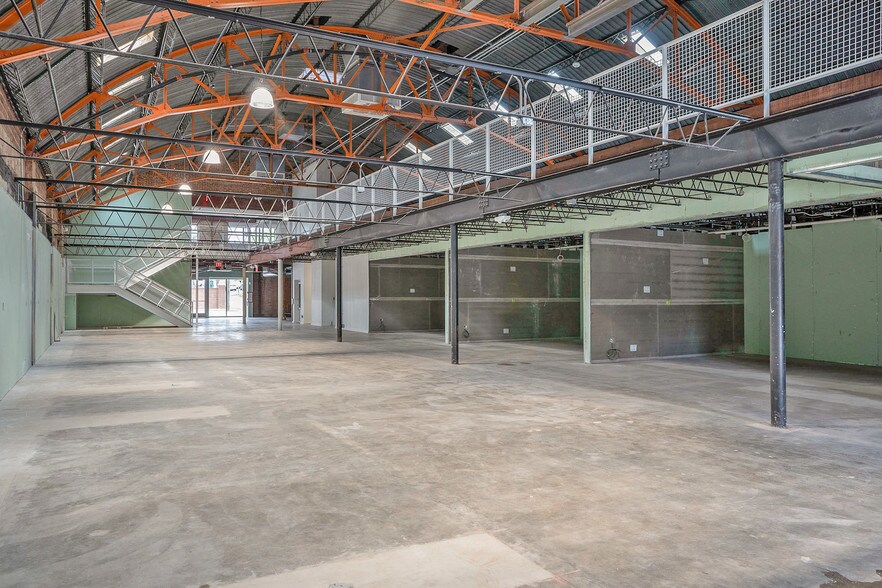 More Photos Of 1212 N Hudson Ave, Oklahoma City General Retail For Lease