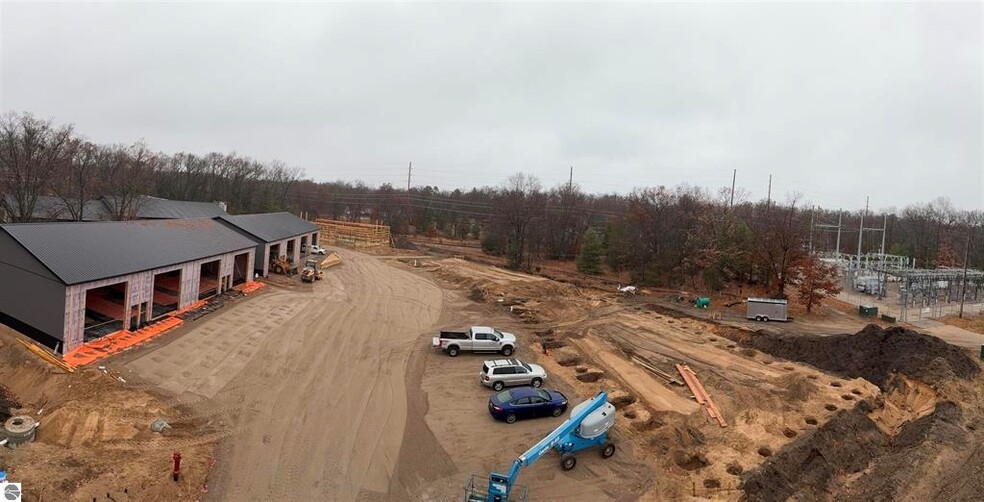 More Photos Of 2409 Aero-Park ct, Traverse City Self Storage For Sale