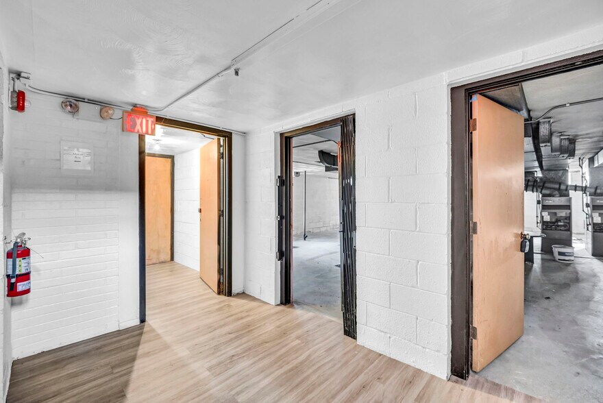 More Photos Of 885 S Green Rd, Cleveland Apartments For Sale