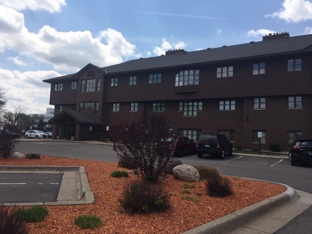 More Photos Of 277 Coon Rapids Blvd NW, Coon Rapids Office For Lease
