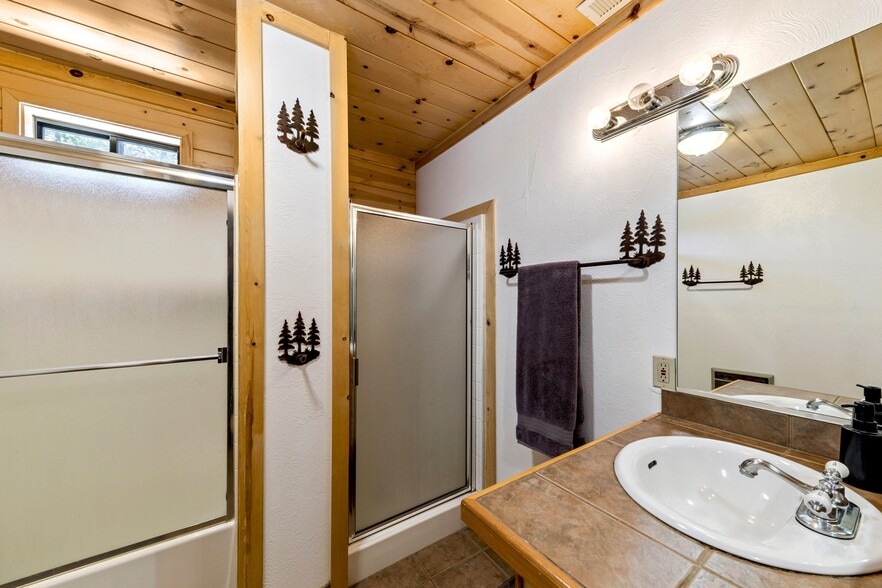 More Photos Of 804 Hwy 50, South Lake Tahoe Lodge Meeting Hall For Sale