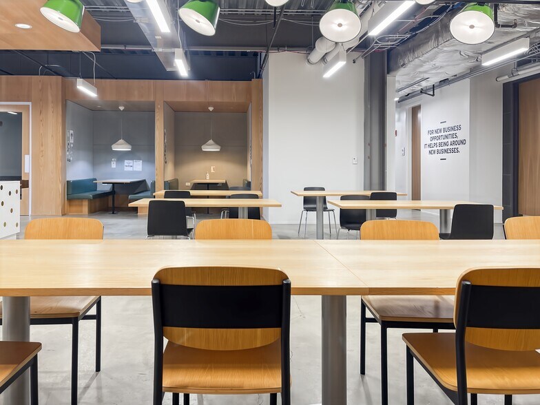 More Photos Of 1433 N Water St, Milwaukee Coworking Space