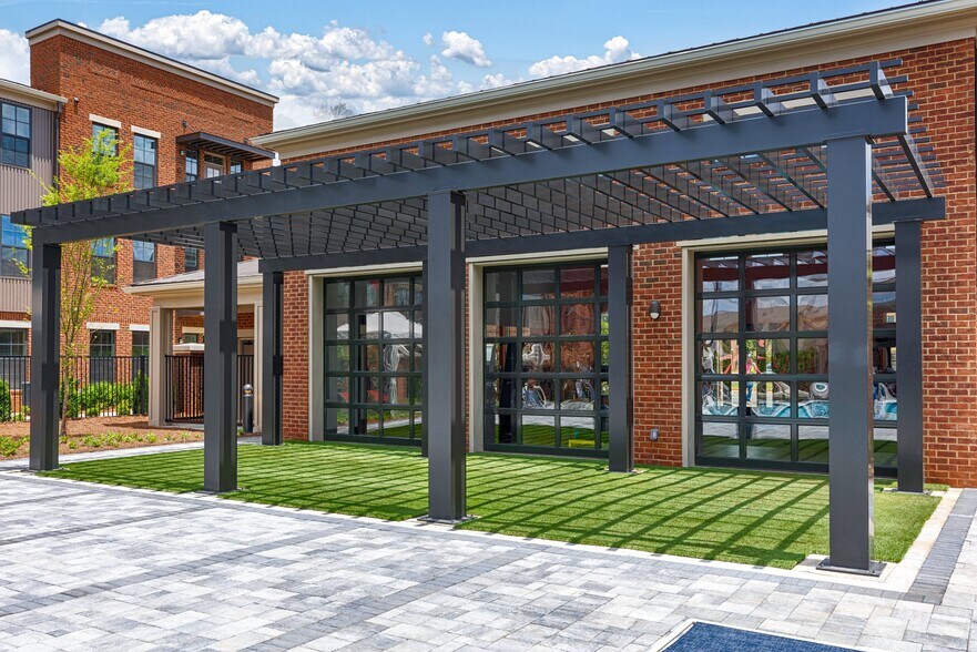 More Photos Of 110 Oakland Spgs, Madison Apartments For Lease