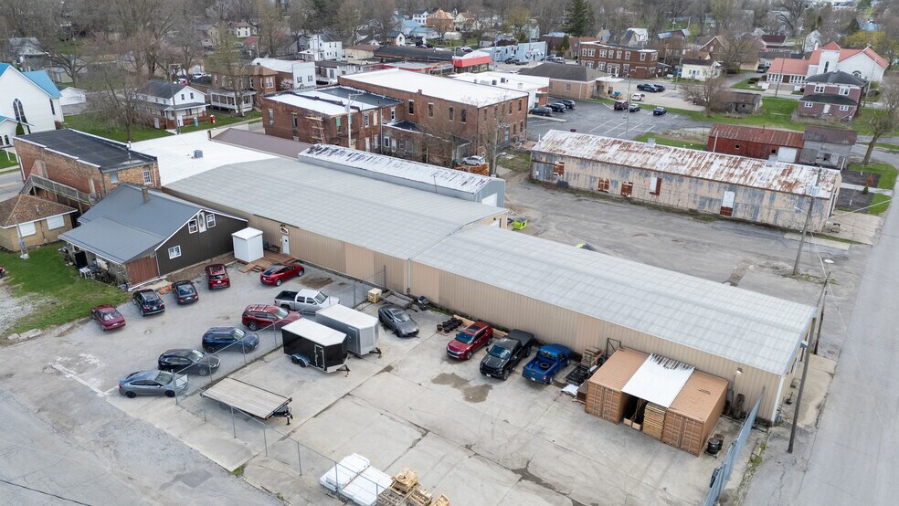 More Photos Of 129 N Main St, Wolcottville Warehouse For Lease