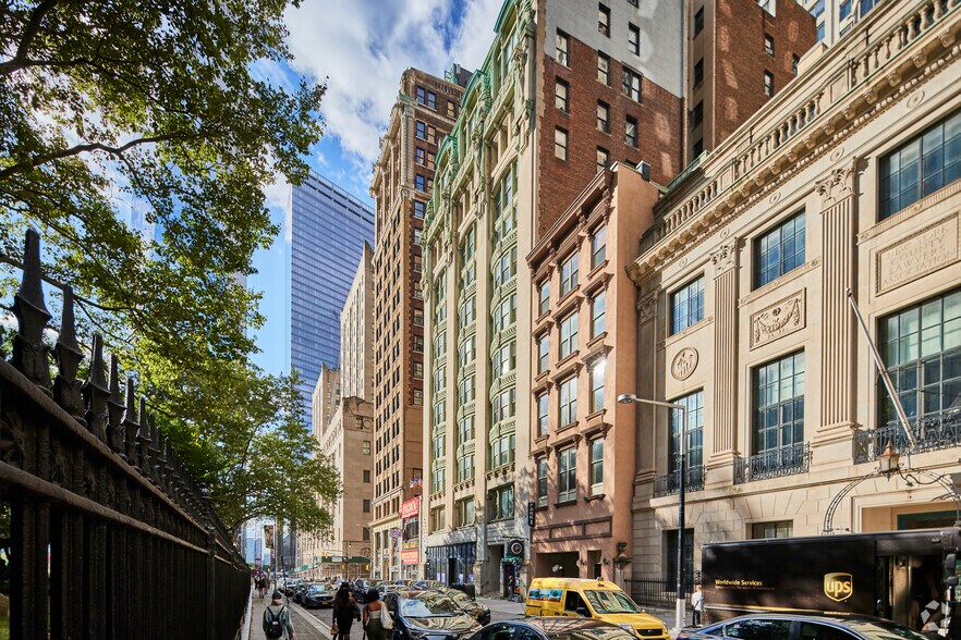 Primary Photo Of 18 Vesey St, New York Loft Creative Space For Sale