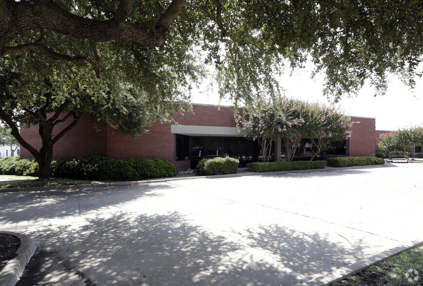 More Photos Of 1601 N Glenville Dr, Richardson Unknown For Lease