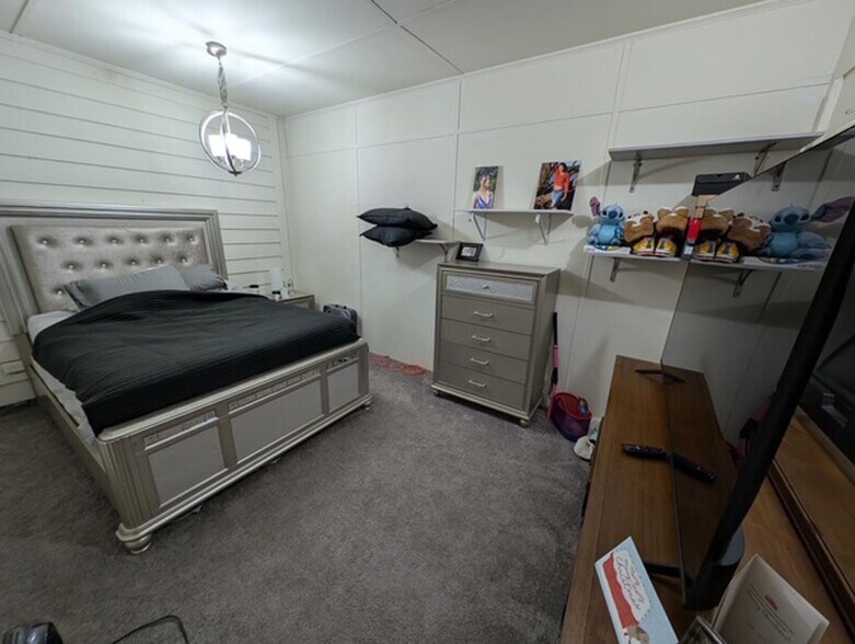 More Photos Of 850 Kinderton Rd, Clarksville Hospitality For Sale
