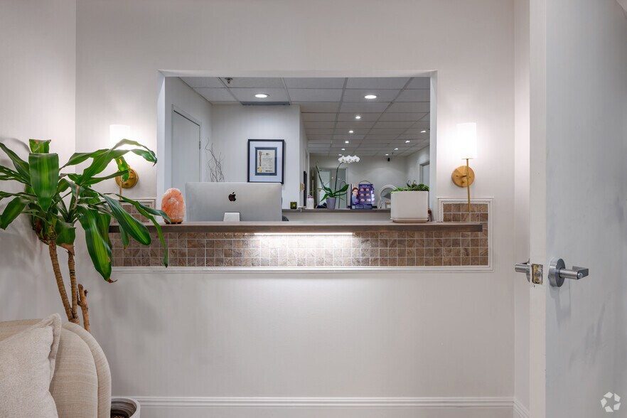 More Photos Of 9025 Wilshire Blvd, Beverly Hills Medical For Lease