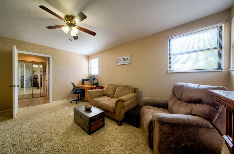 More Photos Of 5635 7th Ave N, Saint Petersburg Land For Sale