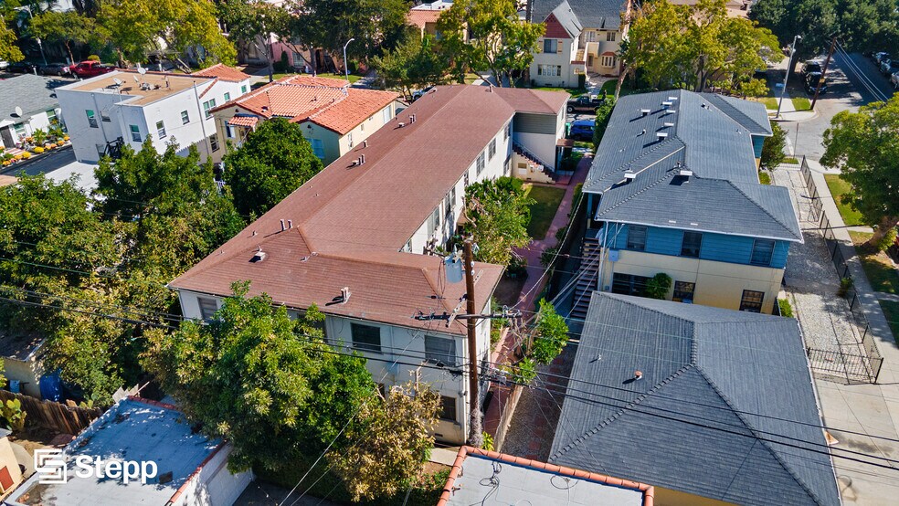 More Photos Of 2409 Cedar Ave, Long Beach Apartments For Sale