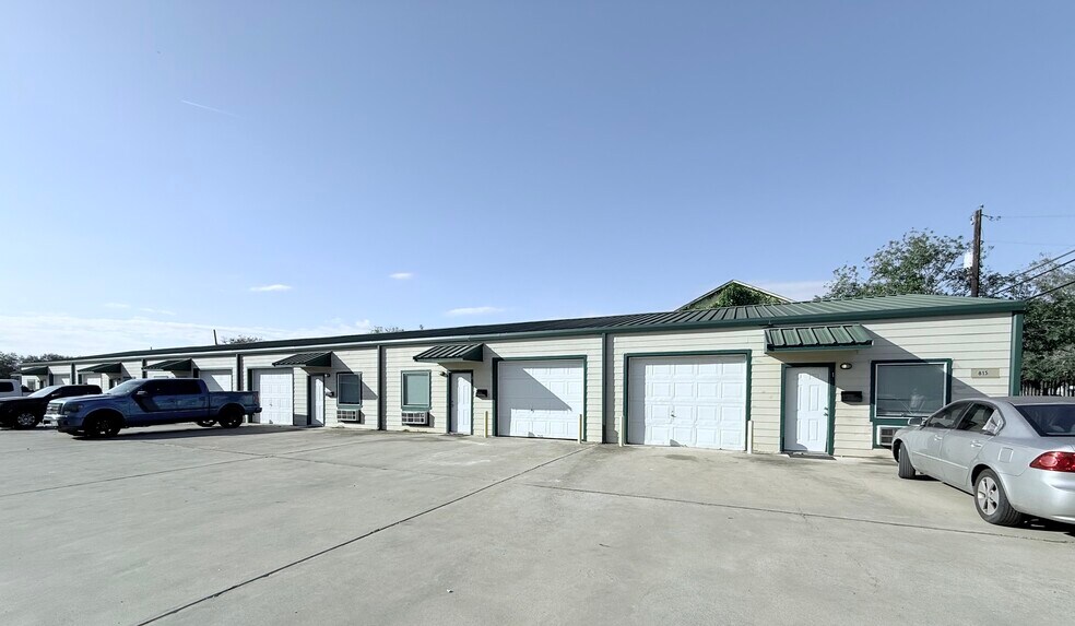 More Photos Of 815 Saint Peter St, Gonzales Apartments For Sale