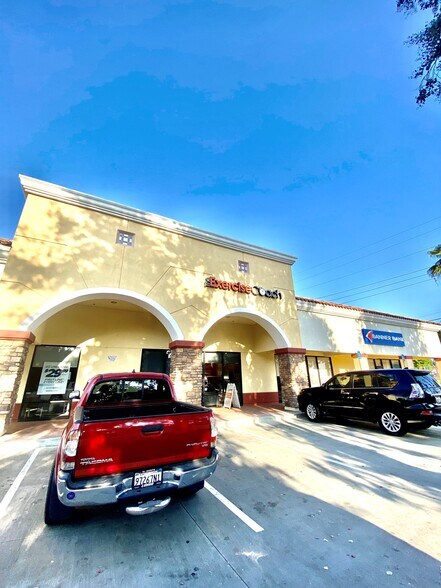 More Photos Of 1301-1397 S Grand Ave, Glendora Unknown For Lease