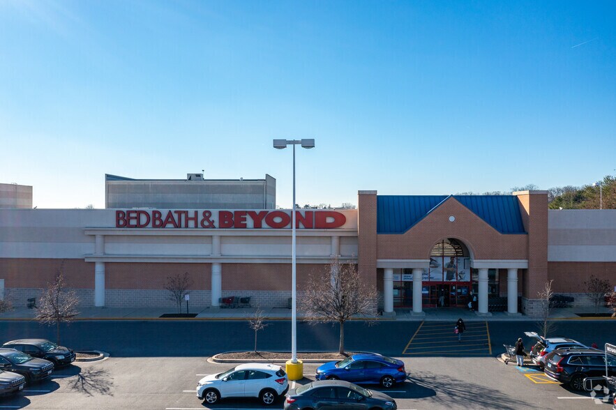 More Photos Of 1238 Putty Hill Ave, Towson General Retail For Lease