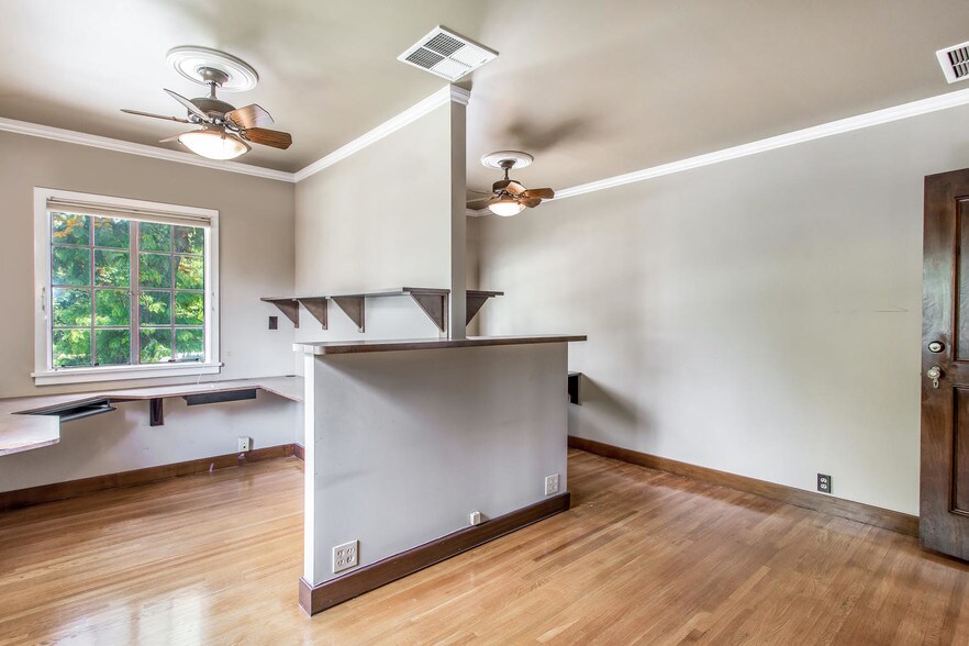 More Photos Of 592 N Euclid, Upland Office For Sale