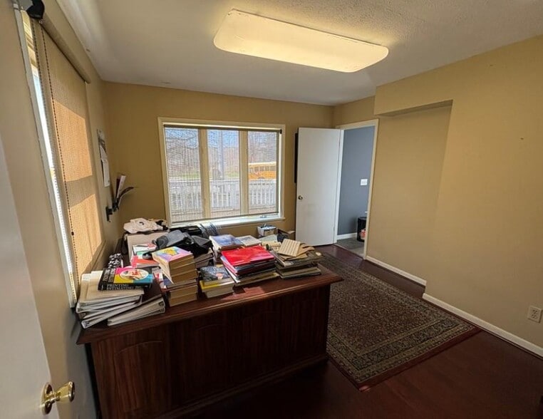 More Photos Of 8-10 S High St, Victor Freestanding For Sale