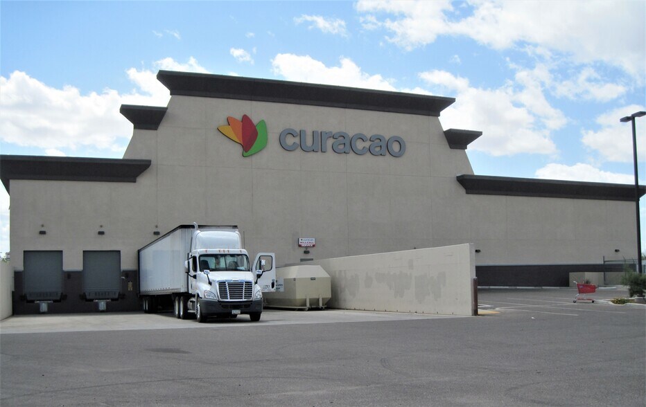 More Photos Of 3390 S 6th Ave, Tucson Freestanding For Lease