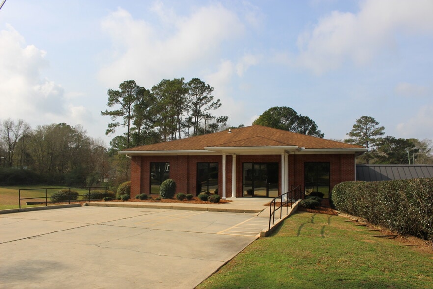 More Photos Of 5000 W 4th St, Hattiesburg Medical For Lease