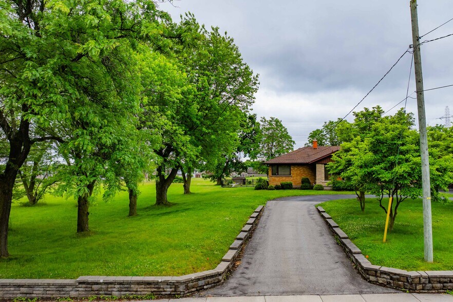 More Photos Of 6378 Mountain Rd, Niagara Falls Land For Sale