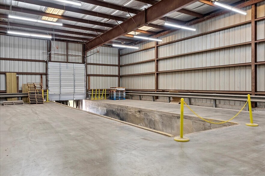 More Photos Of 115 E Mound St, Girard Industrial For Sale