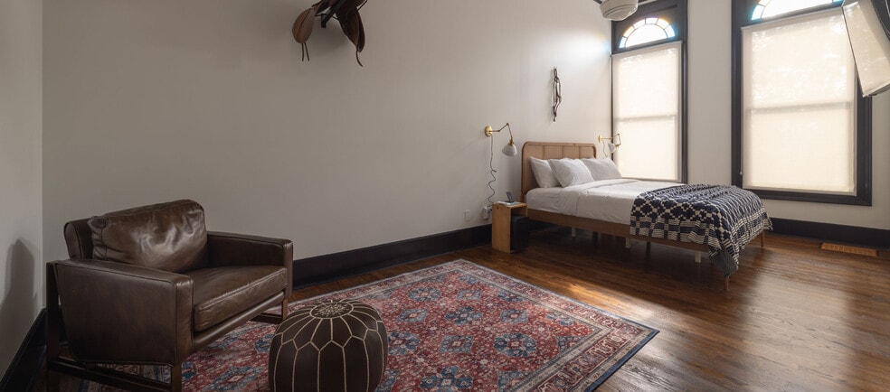 More Photos Of 235 E Main St, Dayton Hotel For Sale