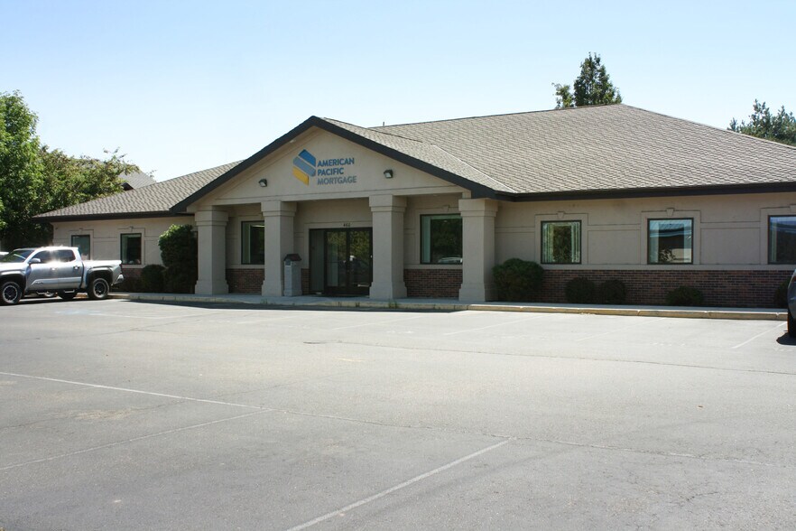 Primary Photo Of 460 N Fitness Pl, Eagle Office For Lease
