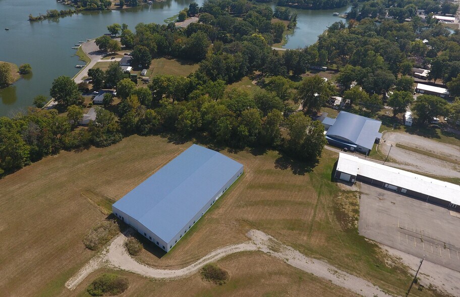 More Photos Of 11596 & 11638 IL Highway 1, Paris Warehouse For Sale