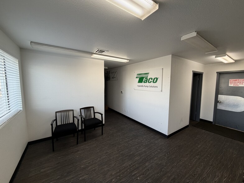 More Photos Of 5400 S Villa Ave, Fresno Warehouse For Lease