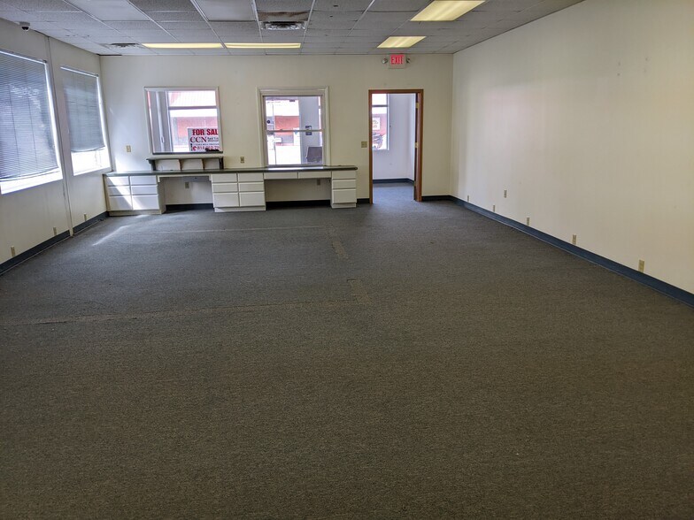 More Photos Of 1761 Goucher St, Johnstown Storefront For Sale