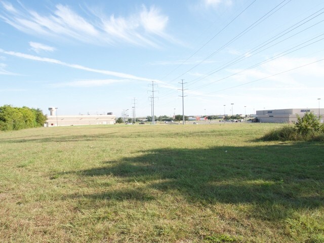 More Photos Of 5801 W Waco Dr, Waco Land For Sale