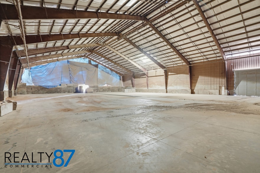 More Photos Of 1004 Grant St, Manchester Warehouse For Sale