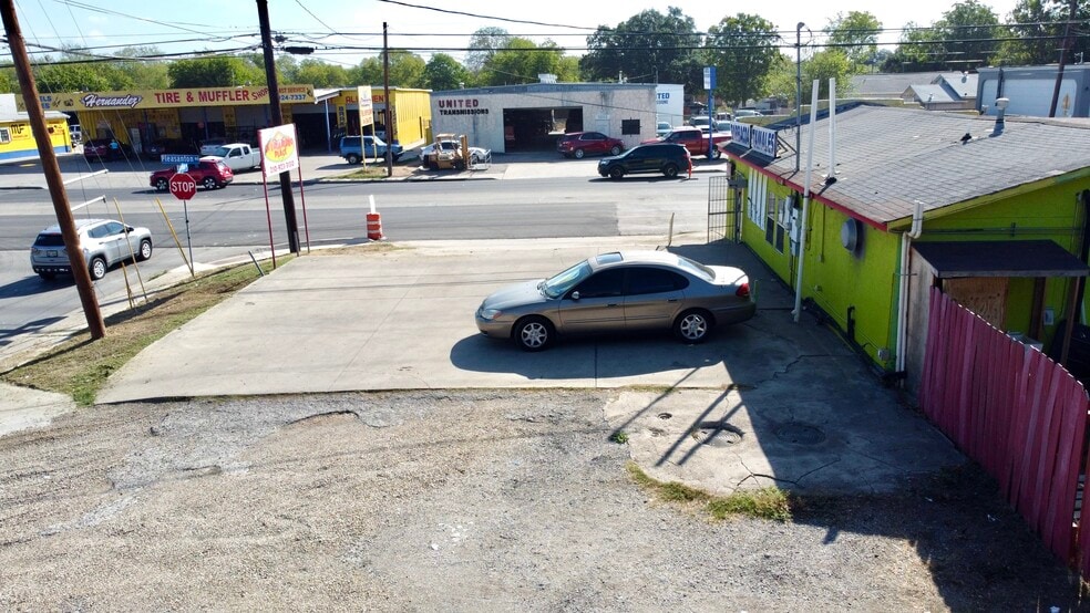 More Photos Of 3017 Pleasanton Rd, San Antonio Restaurant For Sale