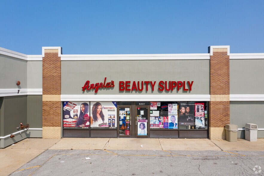 More Photos Of 8301-8349 Indianapolis Blvd, Highland Unknown For Lease