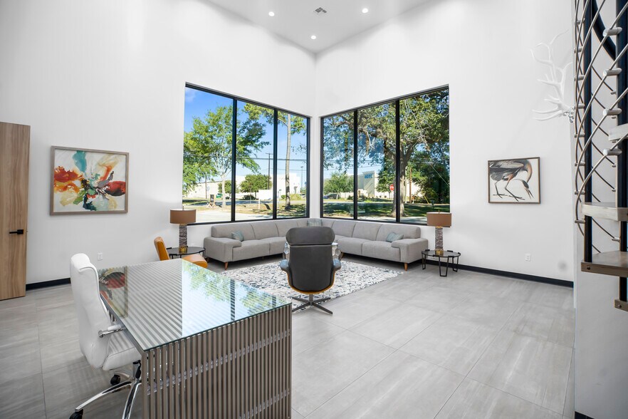 More Photos Of 2001 Tulane Dr, Lufkin Medical For Sale