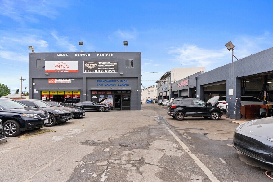 More Photos Of , Canoga Park General Retail For Sale