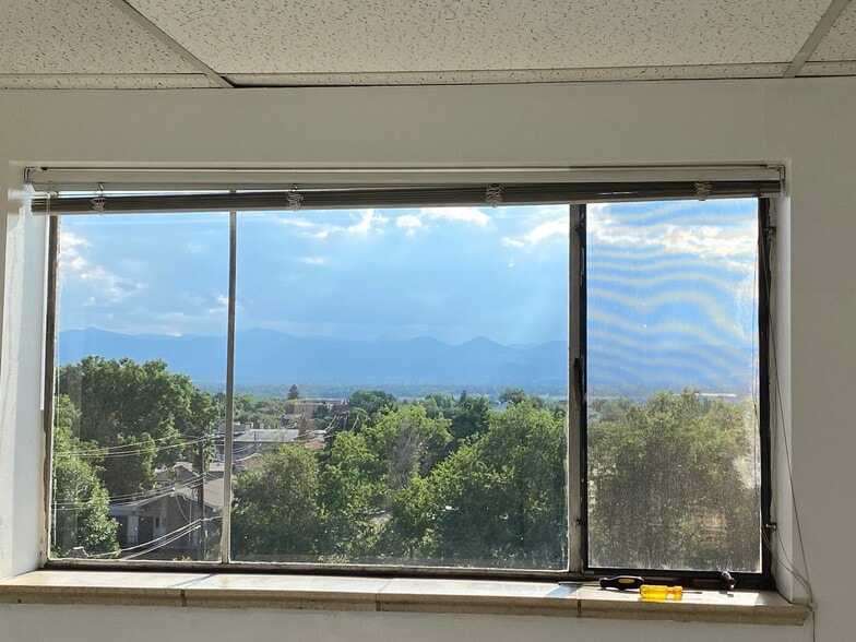 More Photos Of 1100 W Littleton Blvd, Littleton Loft Creative Space For Sale