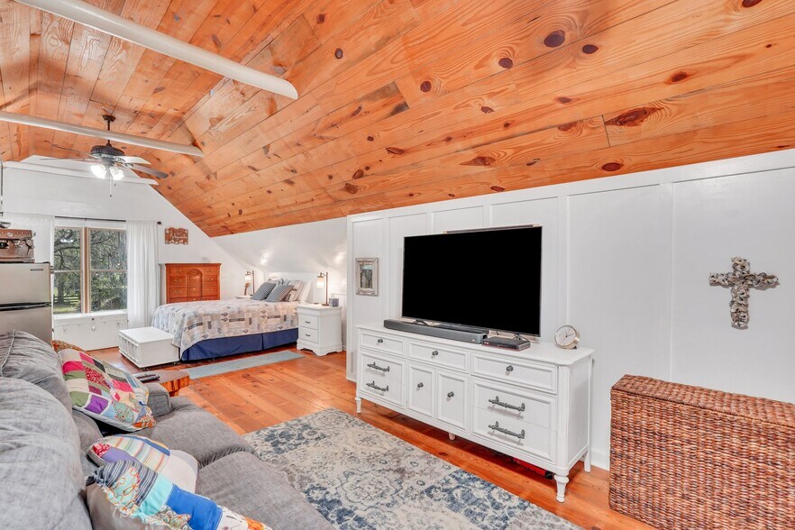 More Photos Of 1871 GA Highway 99, Brunswick Specialty For Sale