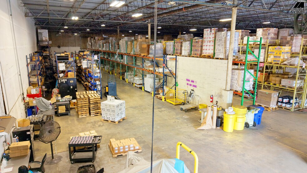 More Photos Of 1361-1363 NW 155th Dr, Miami Warehouse For Lease