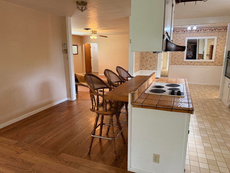 More Photos Of 903 W Highway 12, Lodi Land For Sale
