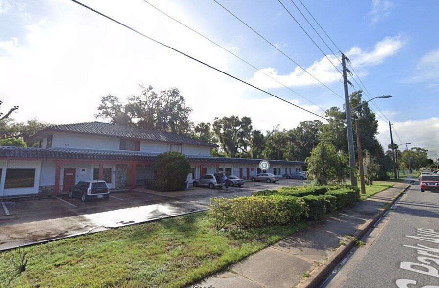 More Photos Of 107-129 S Park Ave, Titusville Medical For Lease