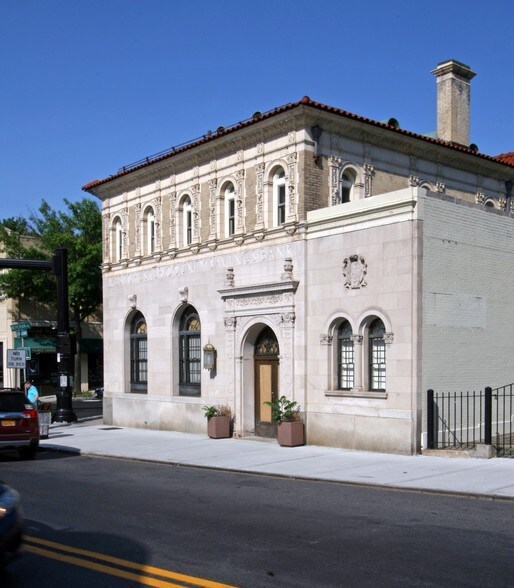 Primary Photo Of 2 S Broadway, Tarrytown Restaurant For Sale
