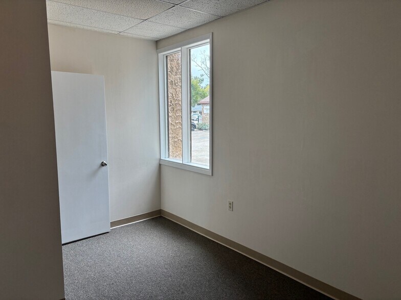 More Photos Of 113 S Macdill Ave, Tampa Office For Sale
