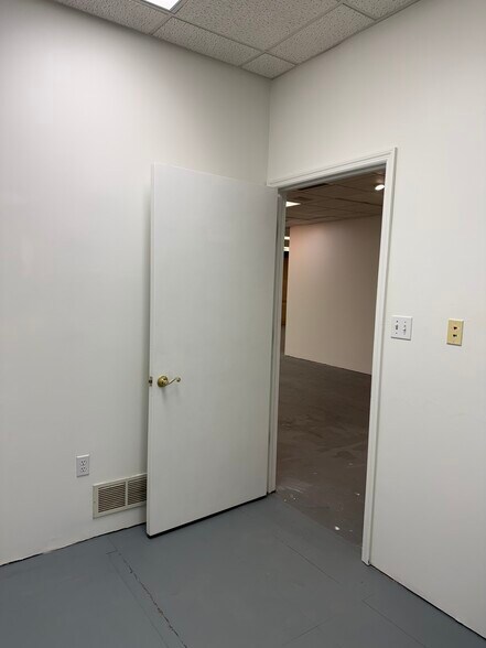 More Photos Of 578 Susquehanna Blvd, Hazleton Freestanding For Lease